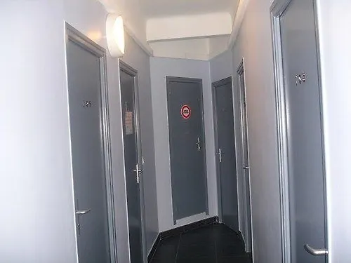 Moderne Hotel Nanterre